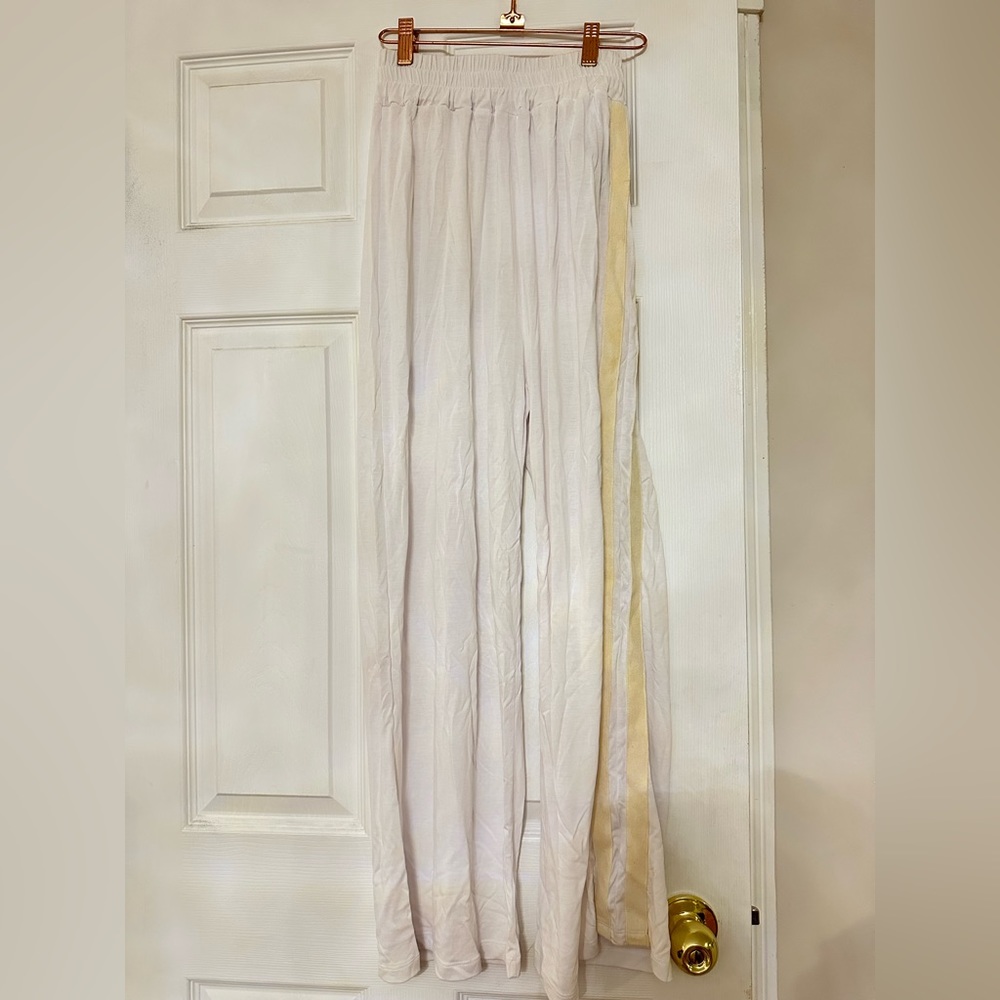 Stylenanda white pants